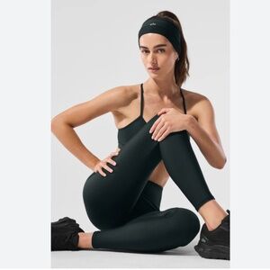 Alo Charcoal Green Airlift Set Size XS: Intrigue Bra and 7/8 leggings